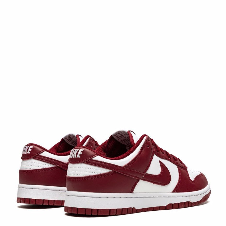 NIke SB dunks low Maroon