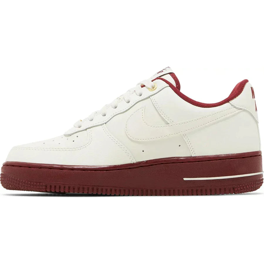 Nike Air Force 1 '07 SE low - Sail Team Red